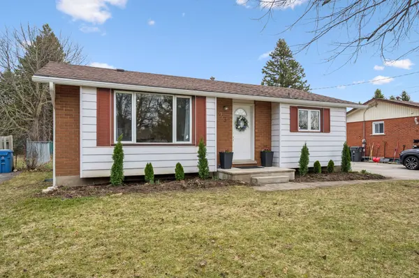 23 Hastings BLVD, Guelph, ON N1E 4G3