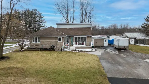 1407 Kottmeier RD, Thorold, ON L3B 5N5