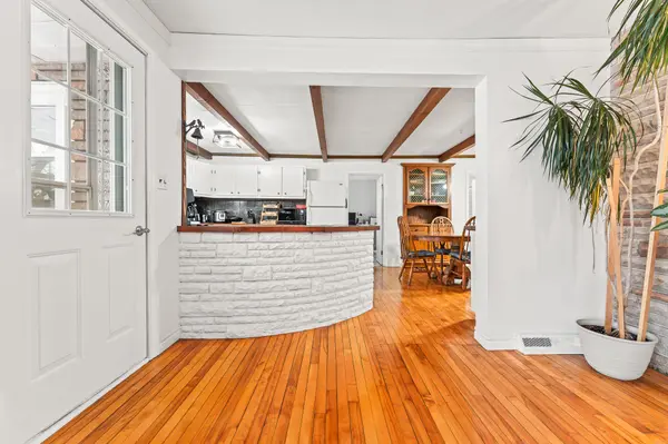 1407 Kottmeier RD, Thorold, ON L3B 5N5