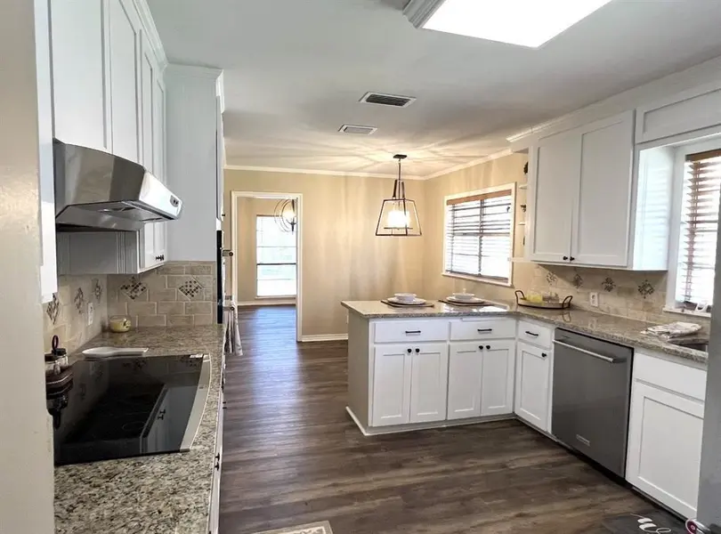 800 Western Hills Drive, Sherman, TX 75092