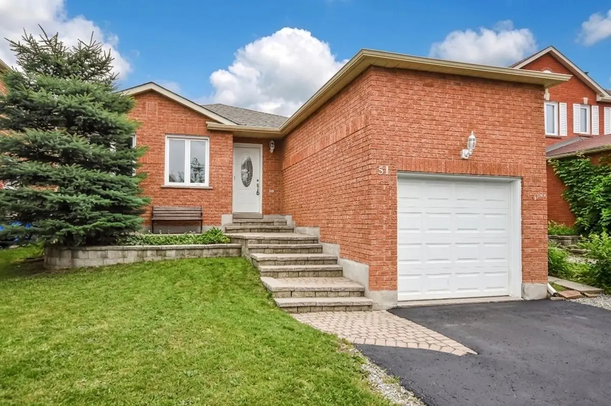 51 Mcdougall DR #Upper, Barrie, ON L4N 7H7
