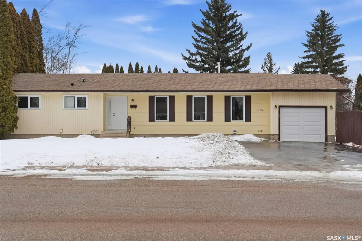 102 Dore CRESCENT, Saskatoon, SK S7K 4X7