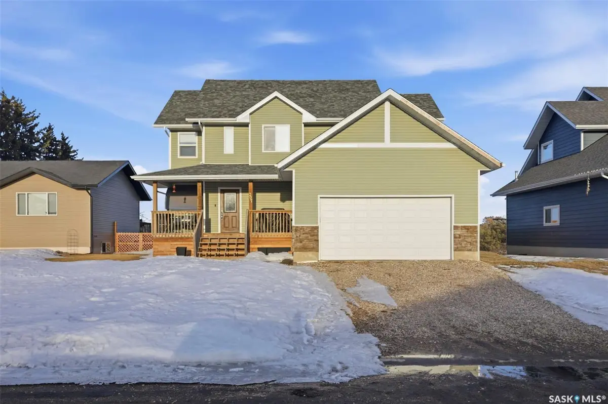 207 5th AVENUE, Aberdeen, SK S0K 0A0