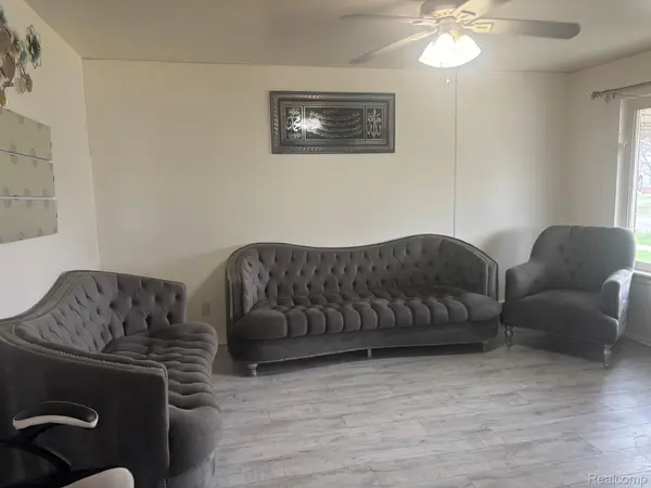 8847 WOODBINE, Redford Charter Township, MI 48239