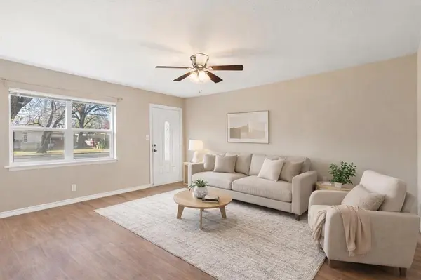 3002 Elm Park, Richland Hills, TX 76118