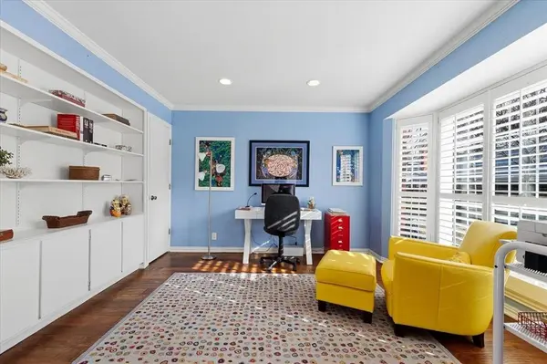 1109 Roaring Springs Road #1109, Fort Worth, TX 76114