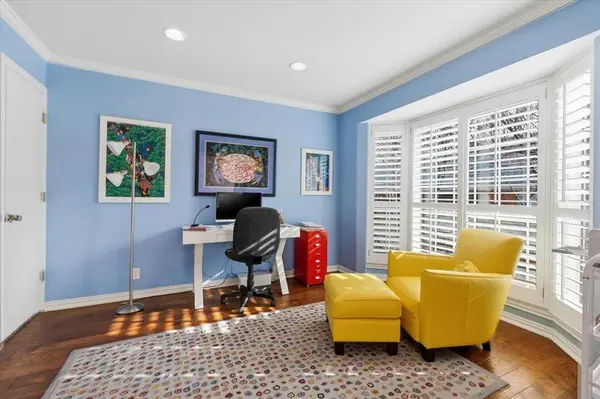 1109 Roaring Springs Road #1109, Fort Worth, TX 76114