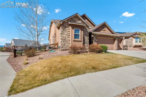 8508 Moorland LN, Colorado Springs, CO 80927