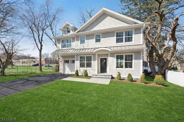 82 Washington Ave,  Chatham Boro,  NJ 07928