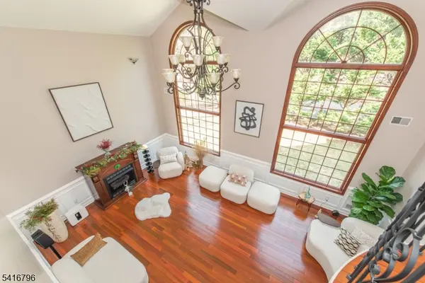 35 Waughaw Rd, Montville Twp., NJ 07082