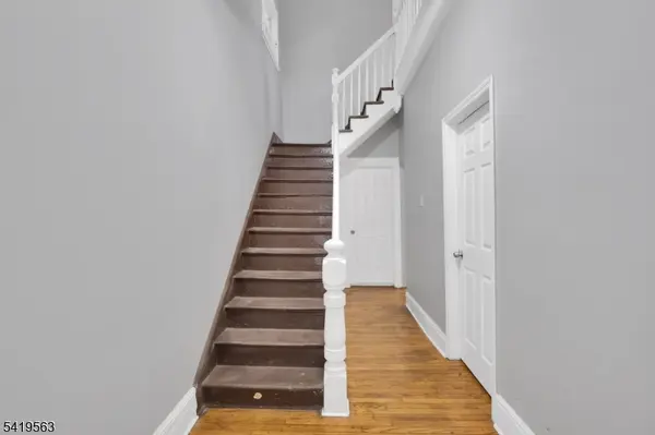 106 S 11Th St, Newark City, NJ 07107