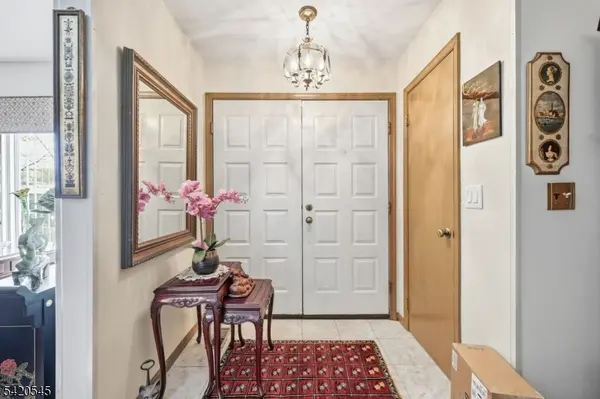 900 Valley Rd #E3, Clifton City, NJ 07013