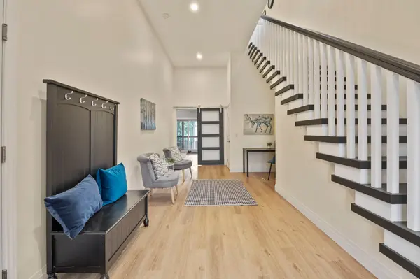 283 Platten BLVD, Scugog, ON L9L 1B4