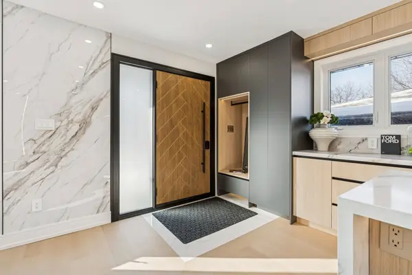 77 Peace DR, Toronto E09, ON M1G 2V3