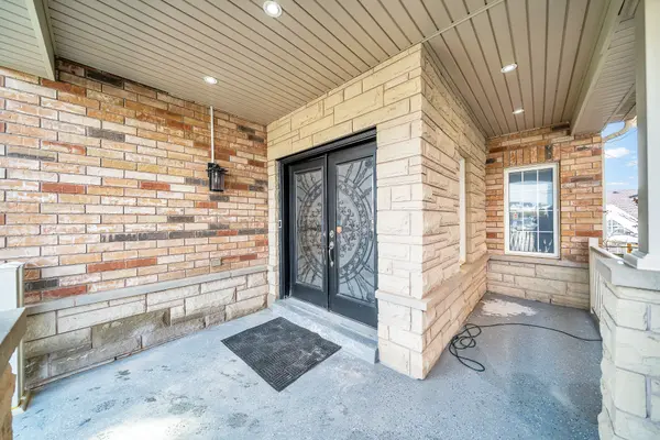 1337 Woodstream AVE, Oshawa, ON L1K 0J4