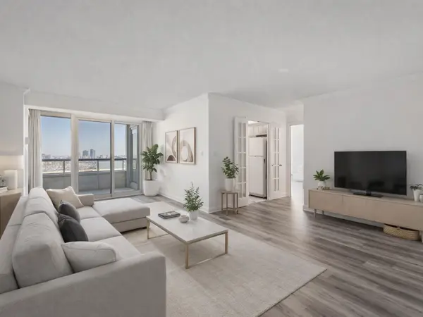 125 Omni DR #1935, Toronto E09, ON M1P 5A9