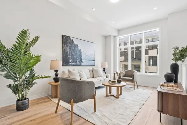 9 Norman Fleming LN, Richmond Hill, ON L4S 1N4