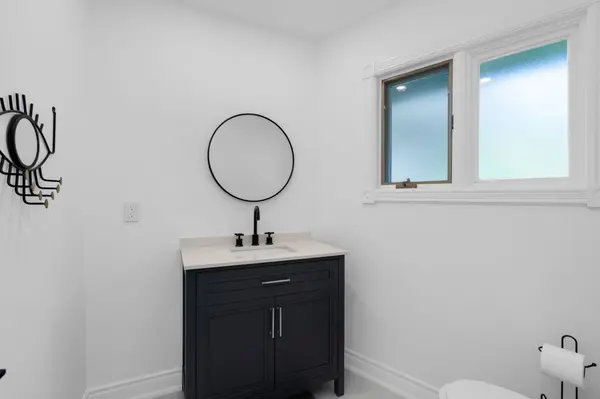 23 Country club LN, Oro-medonte, ON L4M 4Y8