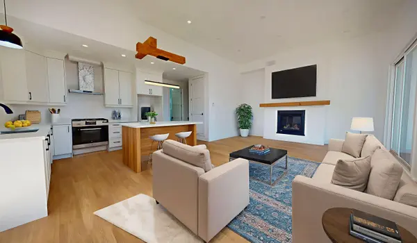 60 Gray ST, Severn, ON L0K 1E0