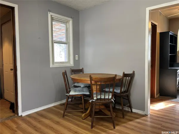 512 Railway AVENUE, Lampman, SK S0C 1N0