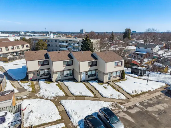 108 Sinclair AVE #29, Halton Hills, ON L7G 1J4