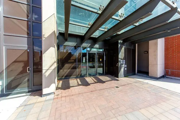 800 Lawrence AVE W #1121, Toronto W04, ON M6A 0B1