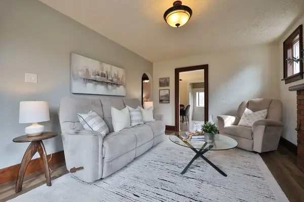 116 Mill ST S, Brampton, ON L6Y 1T3