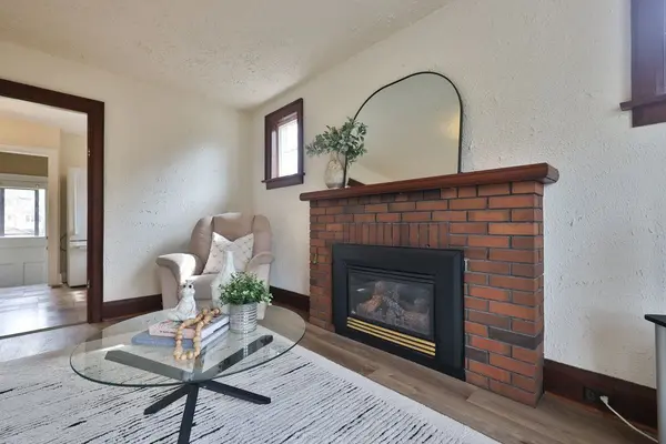 116 Mill ST S, Brampton, ON L6Y 1T3