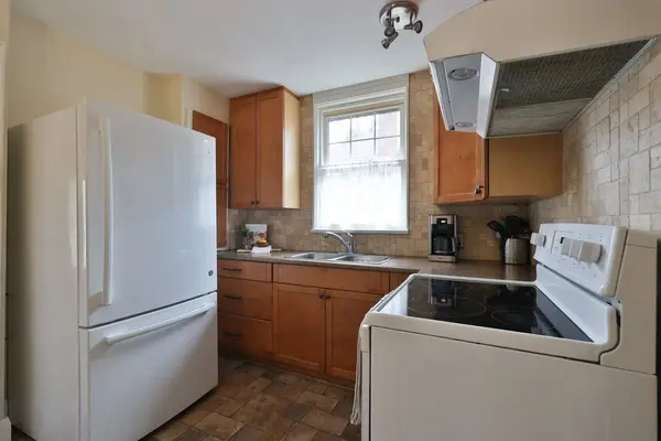 116 Mill ST S, Brampton, ON L6Y 1T3