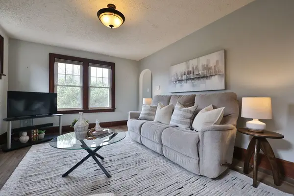 116 Mill ST S, Brampton, ON L6Y 1T3