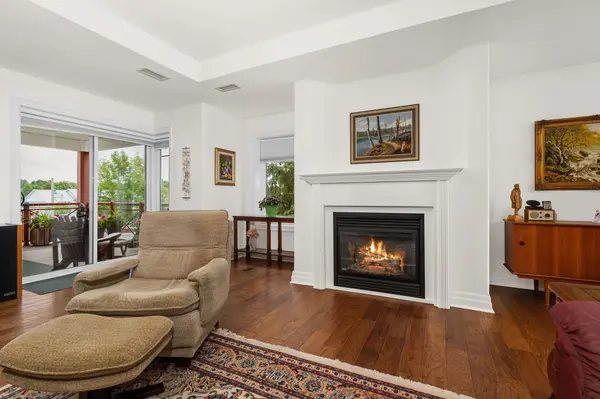 110 Steamship Bay RD #207, Gravenhurst, ON P1P 1Z9