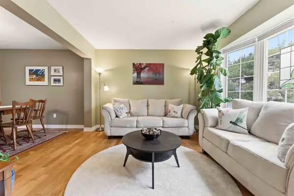 30 Longden PL, Kanata, ON K2M 1V2