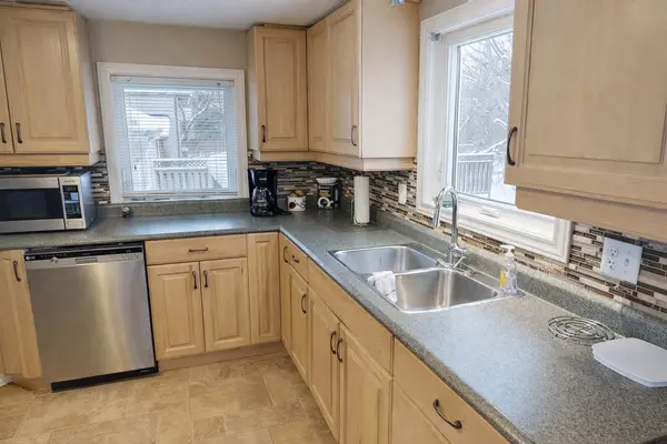 36 Nichols ST, Callander, ON P0H 1H0