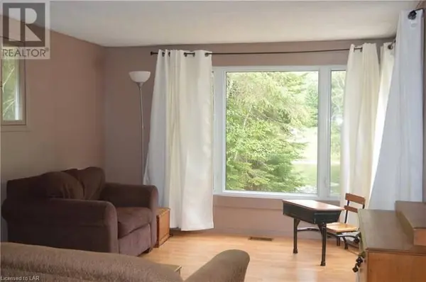 1052 Ablett CT, Algonquin Highlands, ON K0M 1J1