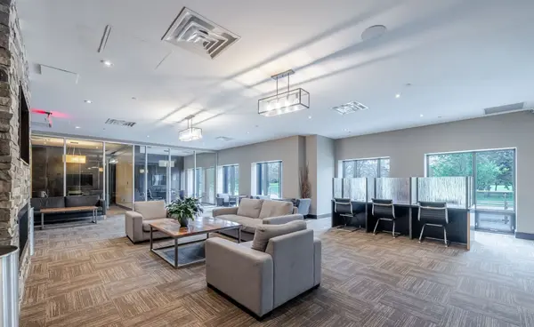 1235 Richmond ST #913, London East, ON N6A 0C1