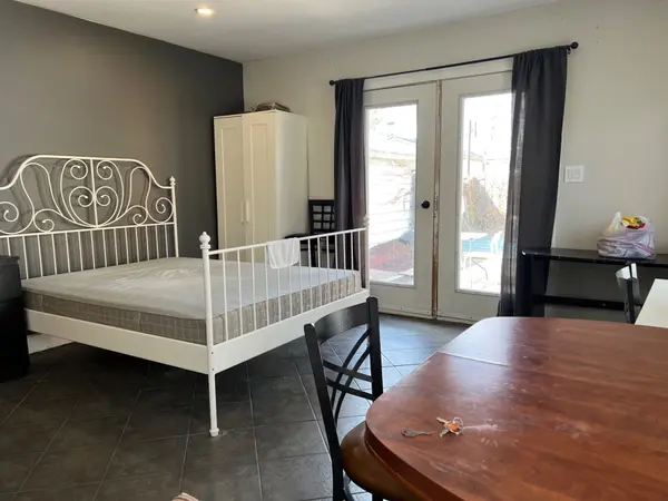 128 Arkell ST ##Back Unit, Hamilton, ON L8S 1N8