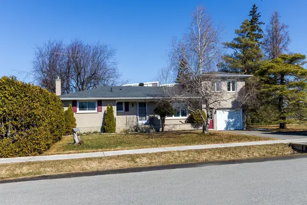 66 Fifth ST E, South Dundas, ON K0C 1X0