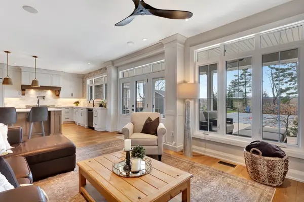 42 PARSONAGE RD, Hamilton, ON N3T 5M1