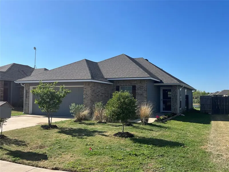 3920 S Fork Ranch Road, Waco, TX 76705