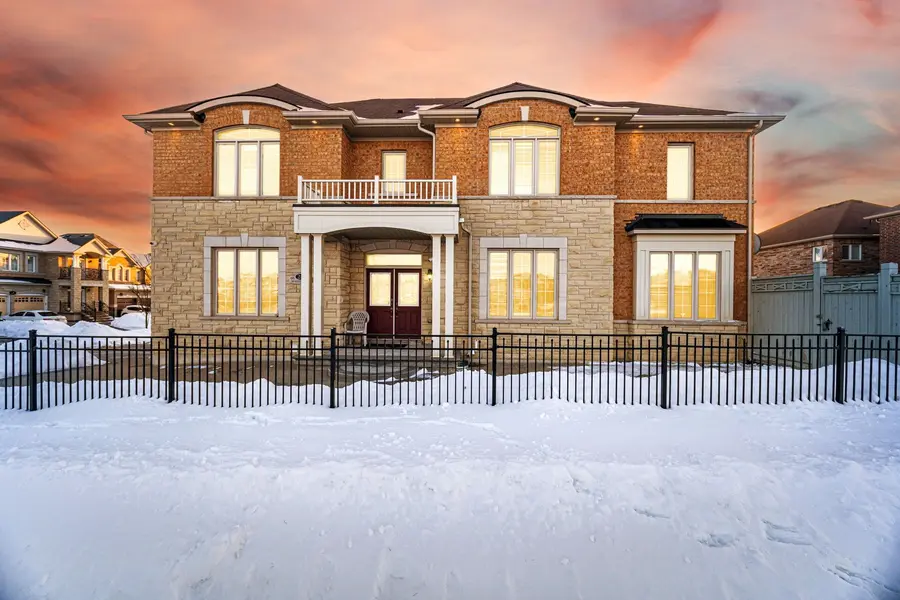 26 Drummondville DR, Brampton, ON L6P 3M9