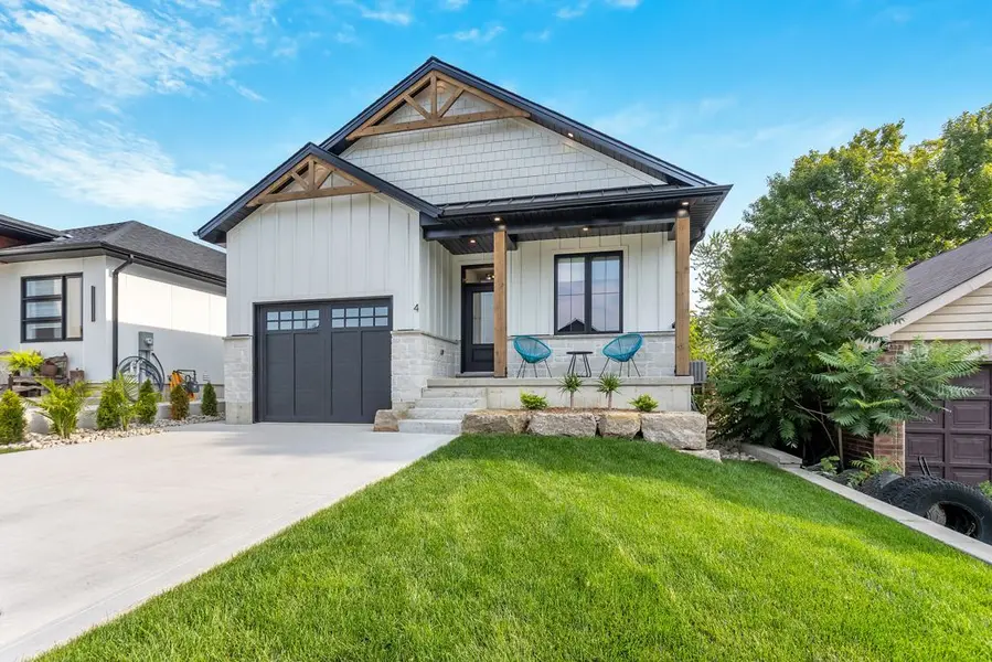 4 Charles CT, Bayham, ON N0J 1T0