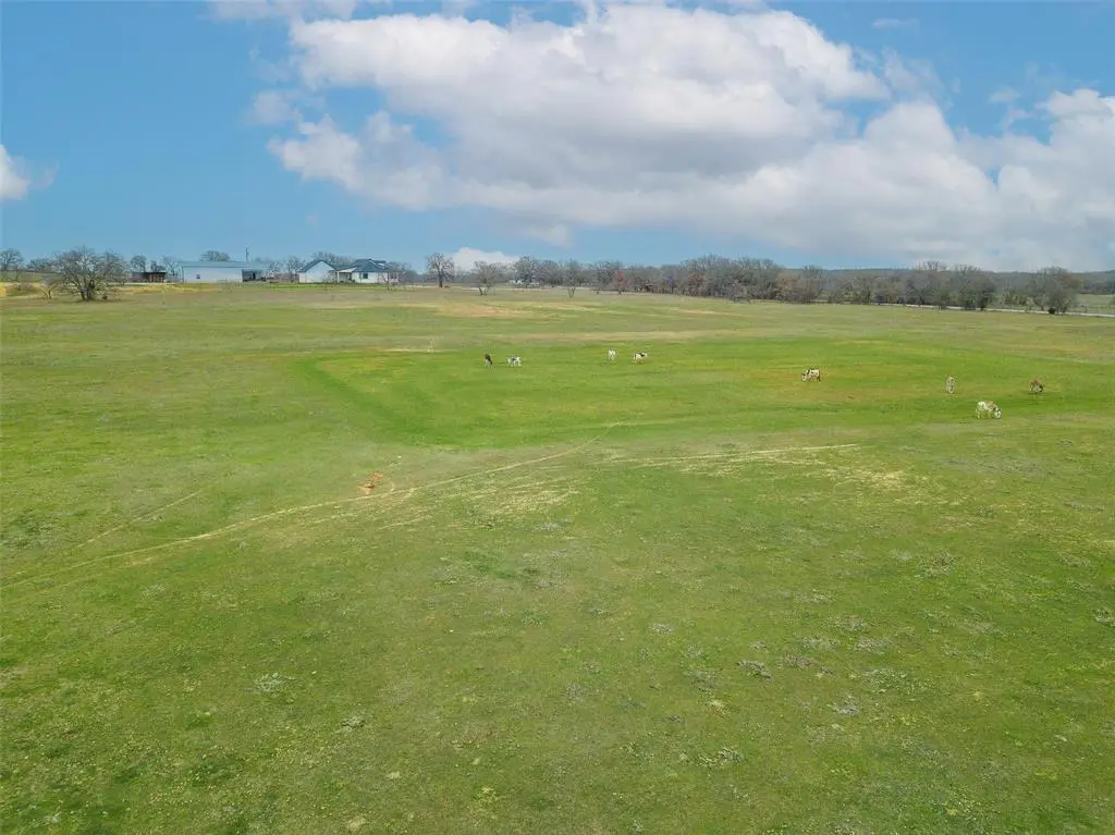 2549 N Hwy 101, Chico, TX 76431