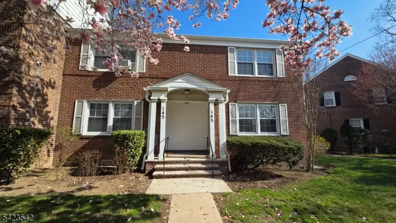 145 River Drive #145, Elmwood Park Boro, NJ 07407