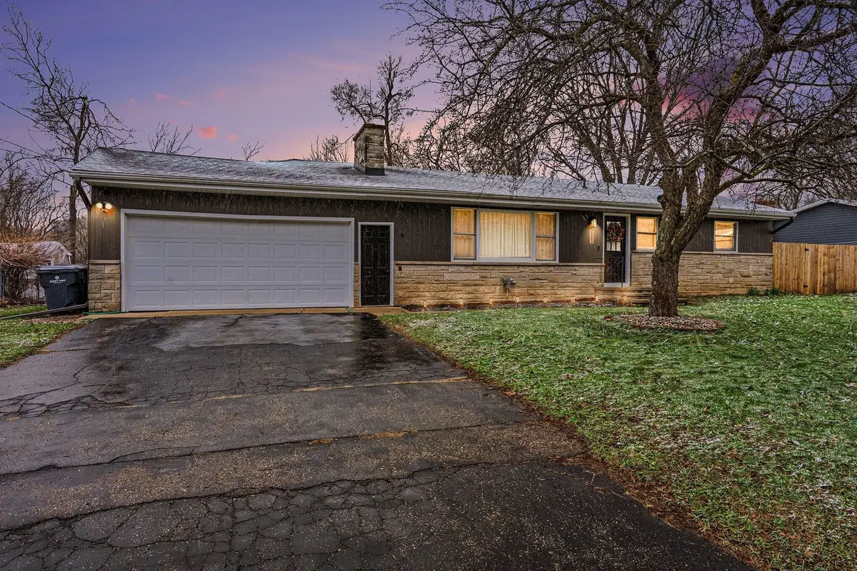 2612 Wildemere ST, Oshtemo Twp, MI 49009