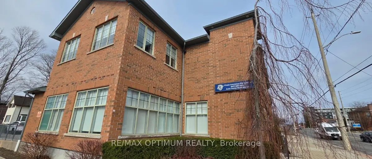 400 Dundas ST #G - T4 Room 1, Whitby, ON L1N 0K1