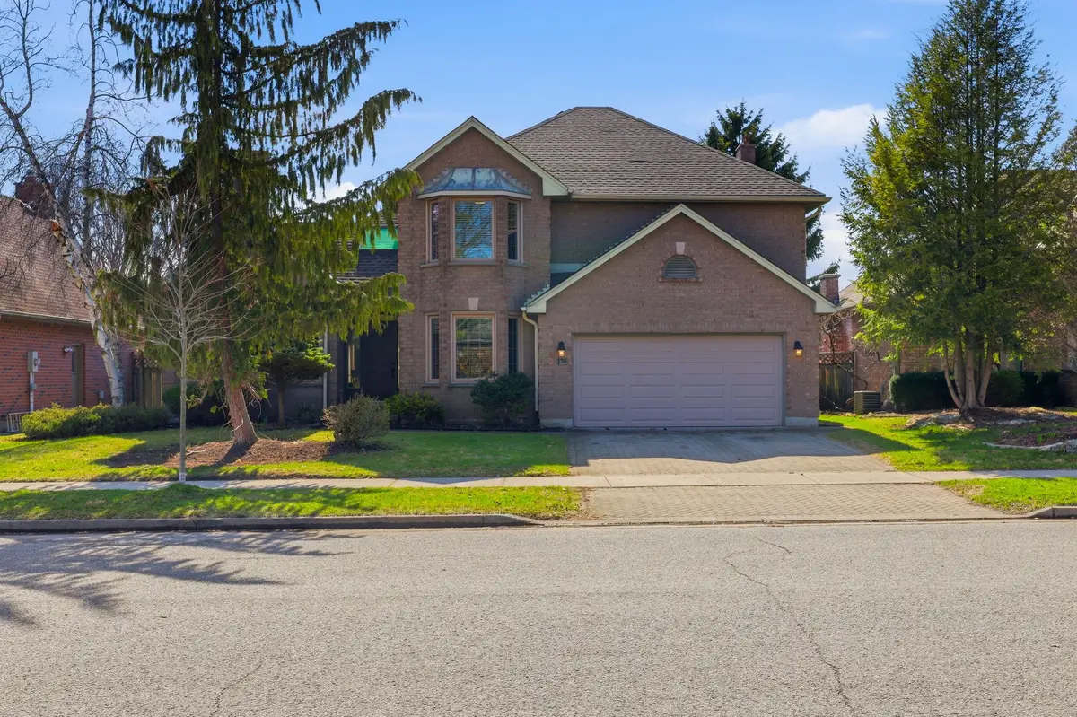 128 Hartson RD, London North, ON N6H 4Z6