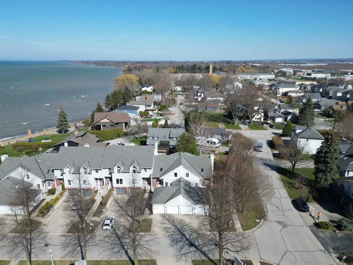 5 Lakeside DR W #23, St. Catharines, ON L2M 1P3