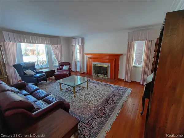 23829 Rockford ST, Dearborn, MI 48124