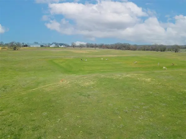 2549 N Hwy 101, Chico, TX 76431