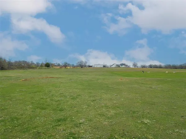 2549 N Hwy 101, Chico, TX 76431